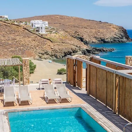 Mykonian & Apart-hotel 4*