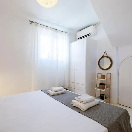 Mykonian & Apart-hotel