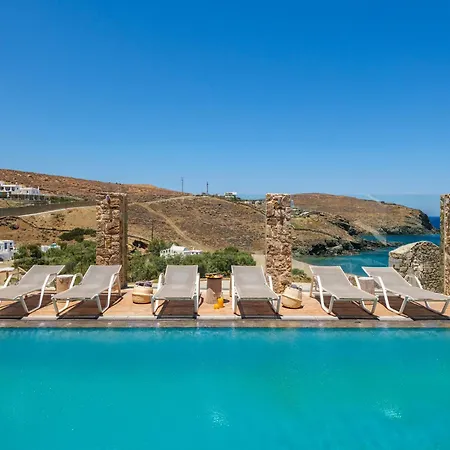 شقة فندقية Mykonian & Merchia Beach