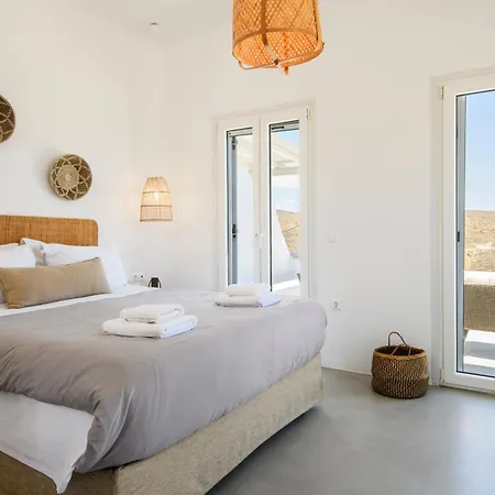 Mykonian & Apart-hotel