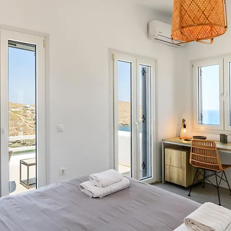 Mykonian & Apart-hotel