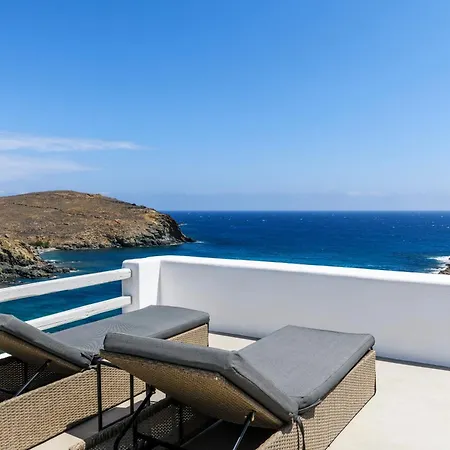 Mykonian & 4*