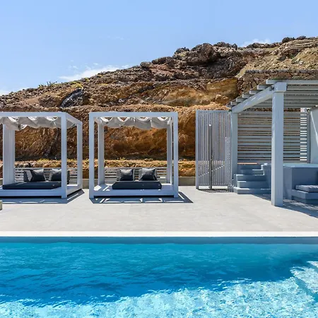 Apart-hotel Mykonian & 4*