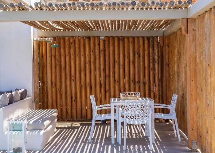 Mykonian & Apartmanhotel 4*