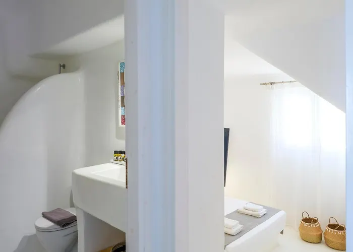 Apartmanhotel Mykonian & 4*