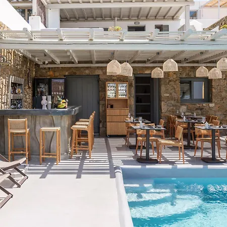 Mykonian & Aparthotel *