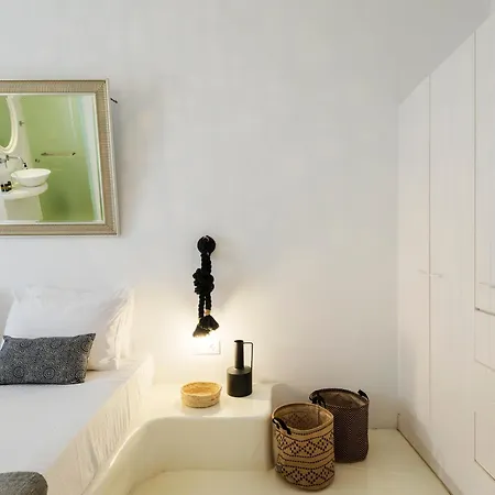 Mykonian & 公寓式酒店 4*