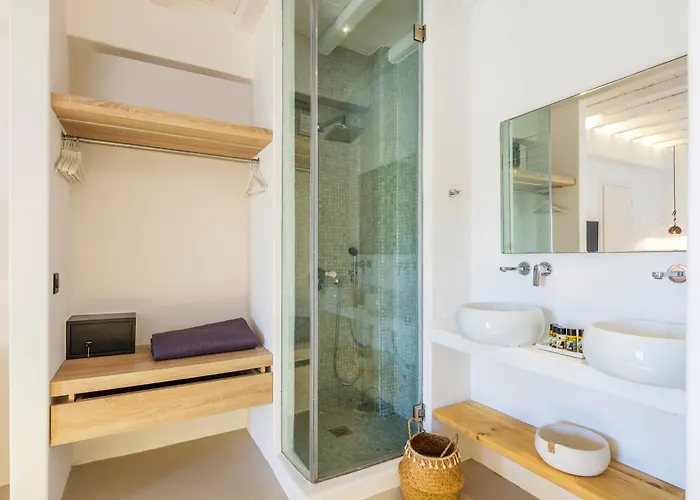 Mykonian & 아파트호텔