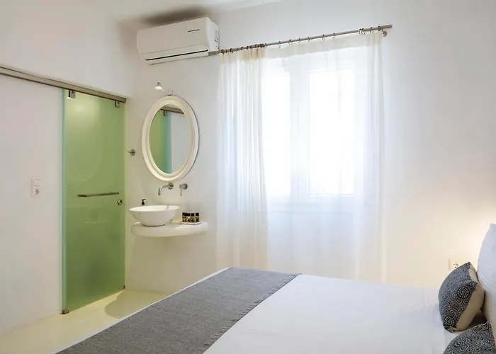 Mykonian & 아파트호텔