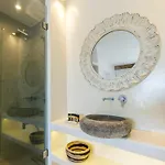 Apartahotel Mykonian &
