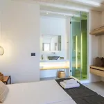 Mykonian & Apartahotel 4*