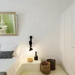 Mykonian & Apartahotel 4*