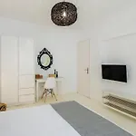 Mykonian & Apartahotel Merchia Beach