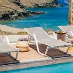 Mykonian & 4*