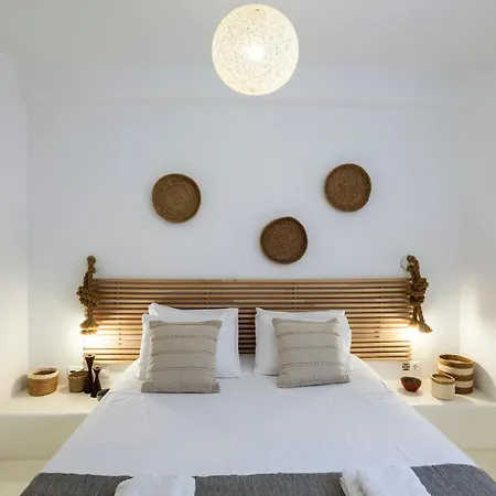 Aparthotel Mykonian & 4*