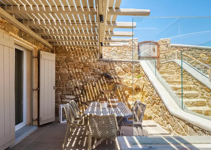 מלון דירות Mykonian & Merchia Beach