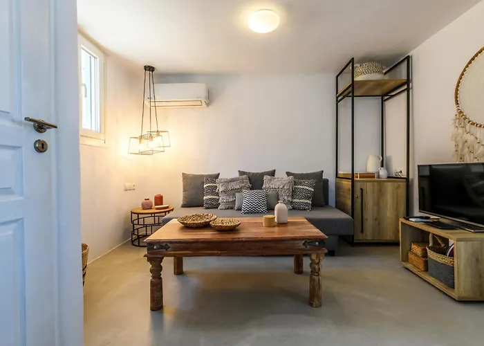 Mykonian & מלון דירות Merchia Beach